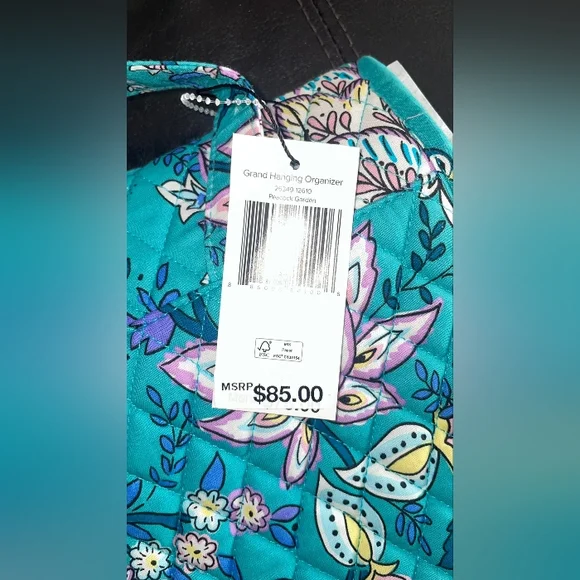 NWT VERA BRADLEY GRAND HANGING ORGANIZER - Picture 3 of 4